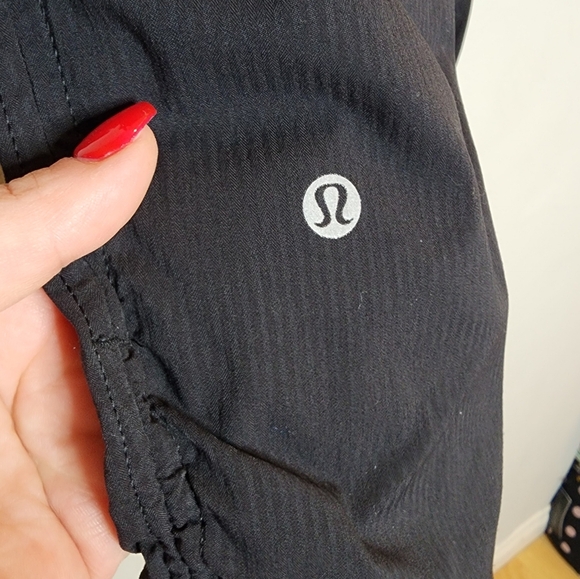 Lululemon Dance Studio Crop Black Pants 25" Women's Size 4 - Picture 2 of 16
